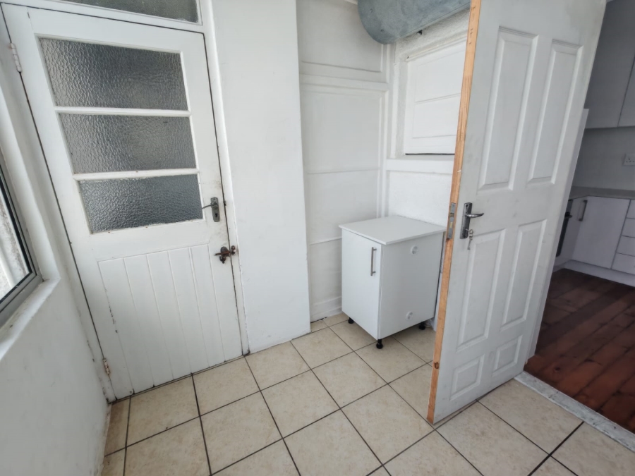To Let 2 Bedroom Property for Rent in Summerstrand Eastern Cape